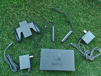 (1st Gen) Nintendo Switch Original Box Accessories (open to trade)
