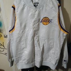 Vintage Lakers Warm Up Jacket for Sale in Long Beach, CA - OfferUp