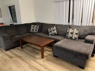 Sofa set for sale (table not included)