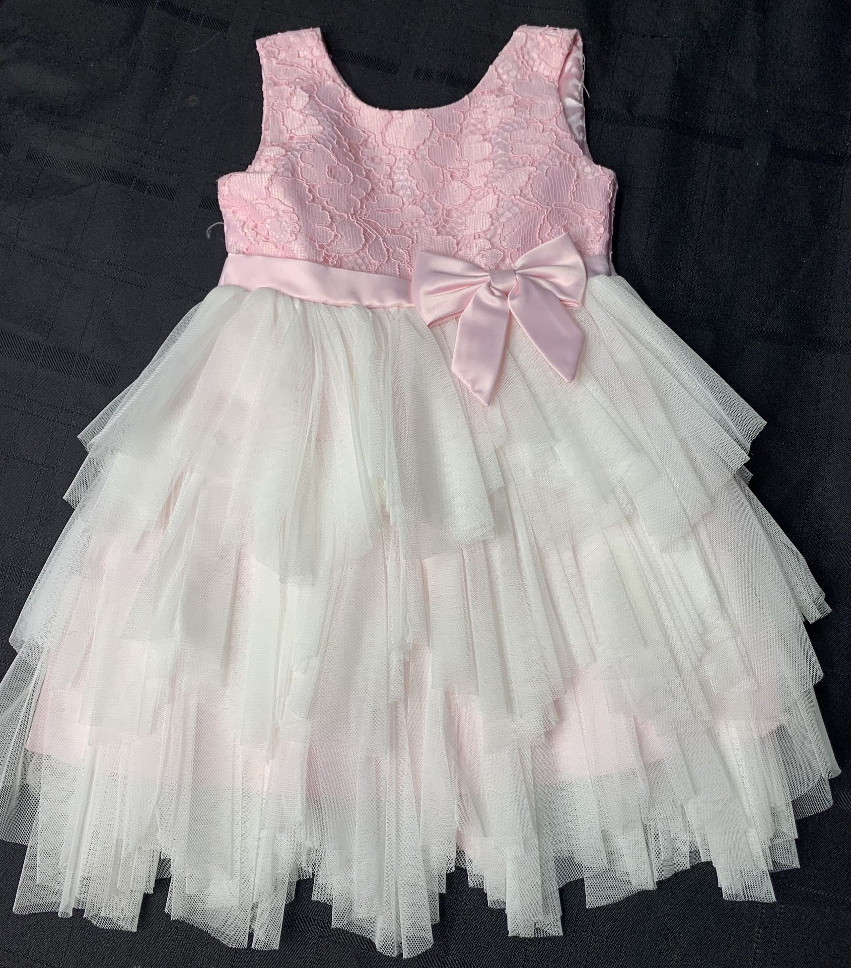 Beautiful Anerican Princess toddler girl size 2T pink lace and white ruffled dress