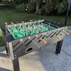 FOOSBALL TABLE