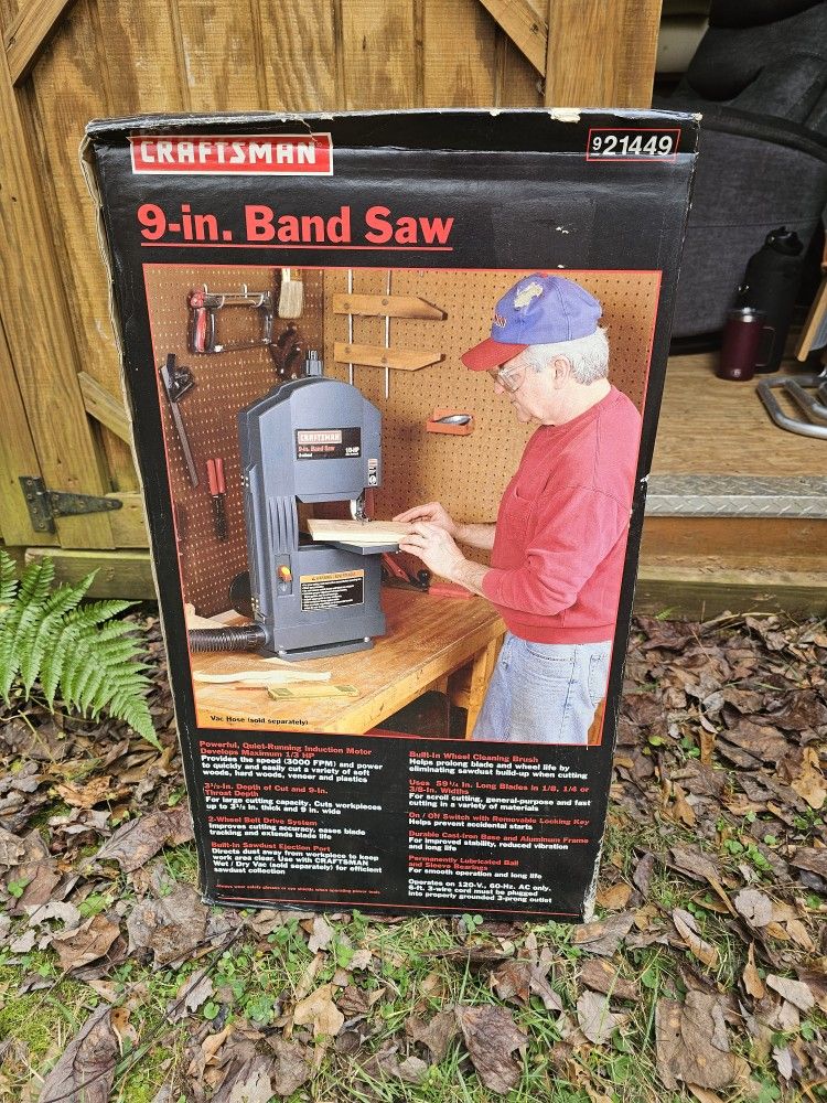 Brand New Craftsman 9" Band Saw