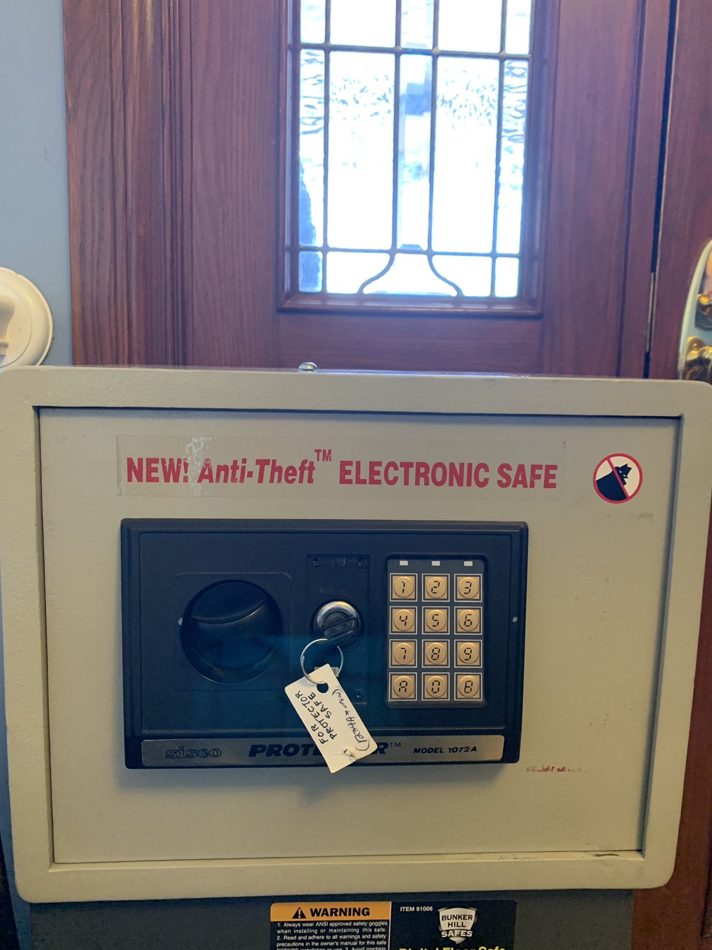 Sisco Protector Electronic Safe 1072A .9 cu ft