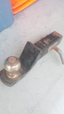 Hitch adapter