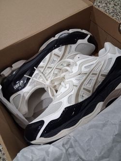 Mens Gel NYC asics size 10