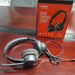 Mpow

Mpow BH328 Office Headset Business Headset with Noise Reduction Sound USB/3.5mm Computer Headset

