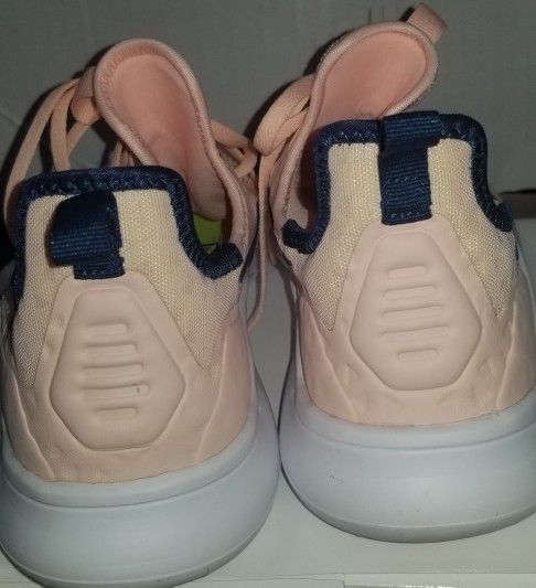 GORGEOUS  NEW  NIKE  TR8 TRAINING WOMEN\'S SHOES 