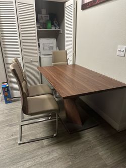 Dining table set with 5 chairs