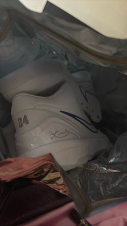 Kobe IV Pronto