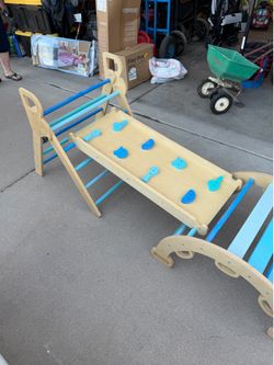 Climbing set for toddles