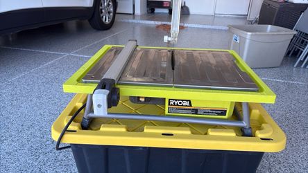 RYOBI  7” Wet Tile Saw