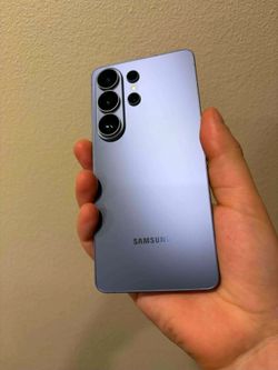 Vendo o Cambio ‼️ 

Samsung Galaxy S26 Ultra 5G
256gb 
12gb ram 
SOLO TMOBILE

Como Nuevo 
Caja y Accesorios Originales
