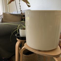Large White Plant Pot Outdoor/Indoor
