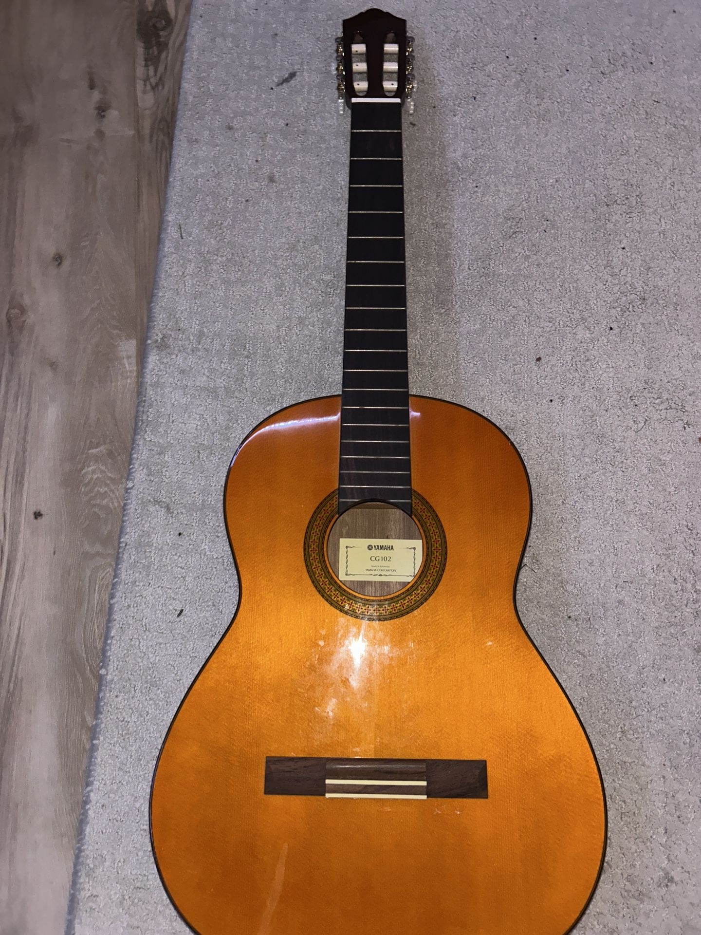 Yamaha Acoustic Guitar 