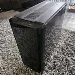 Corsair computer case with water cooler
