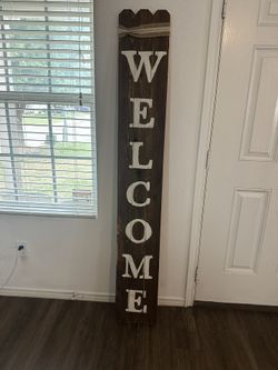 Wooden Country Welcome Sign