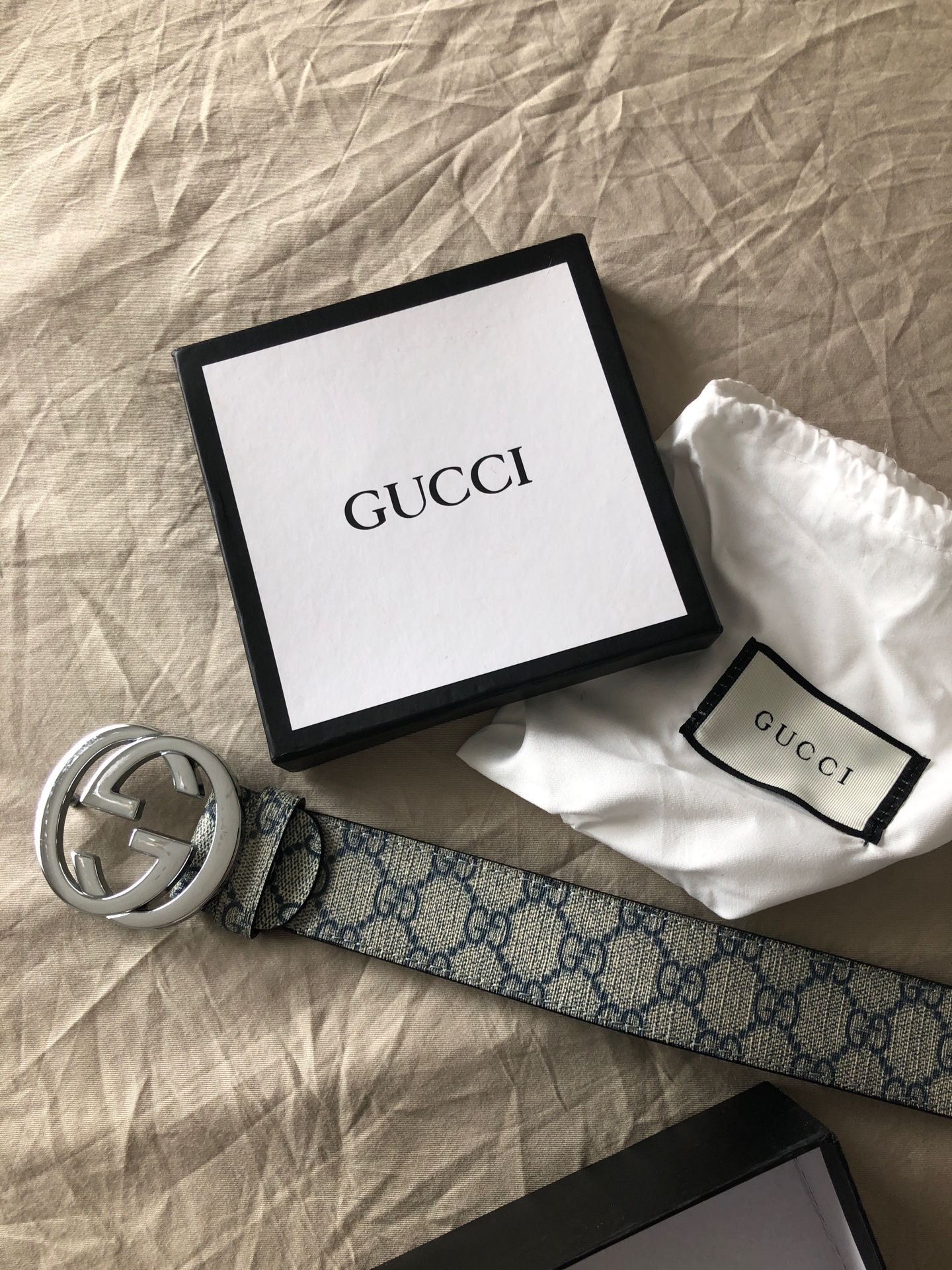 Gucci belt with box and bag