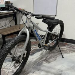 Trek 