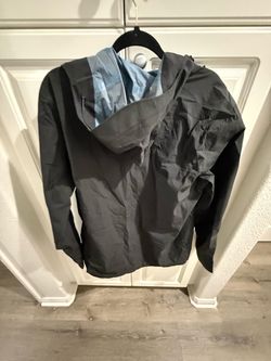 Men’s Kuhl Projekt rain jacket