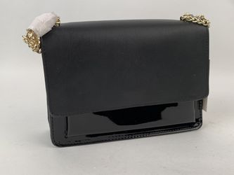 Black purse gold chain strap