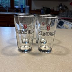 4 Becks Pint Glasses