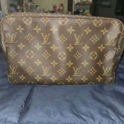 Louis vuitton trousse 28