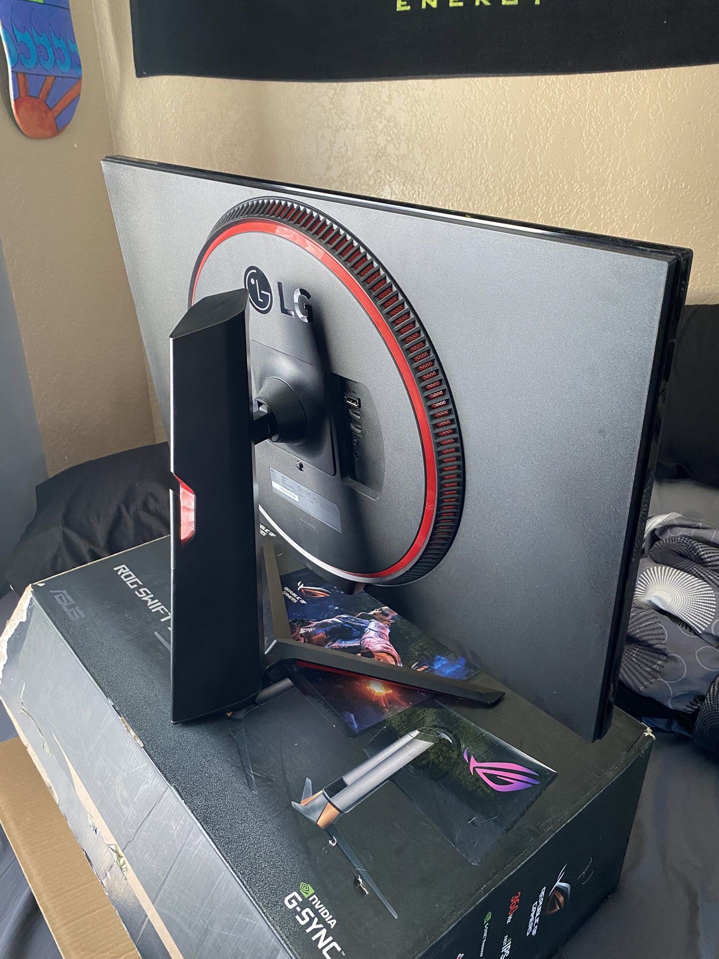 (Need gone ASAP) 32” LG Ultragear 1440p 165hz gaming monitor