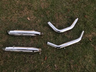 Brand new( barely used) original Harley 883 sportster exhaust. No scratches, barely used