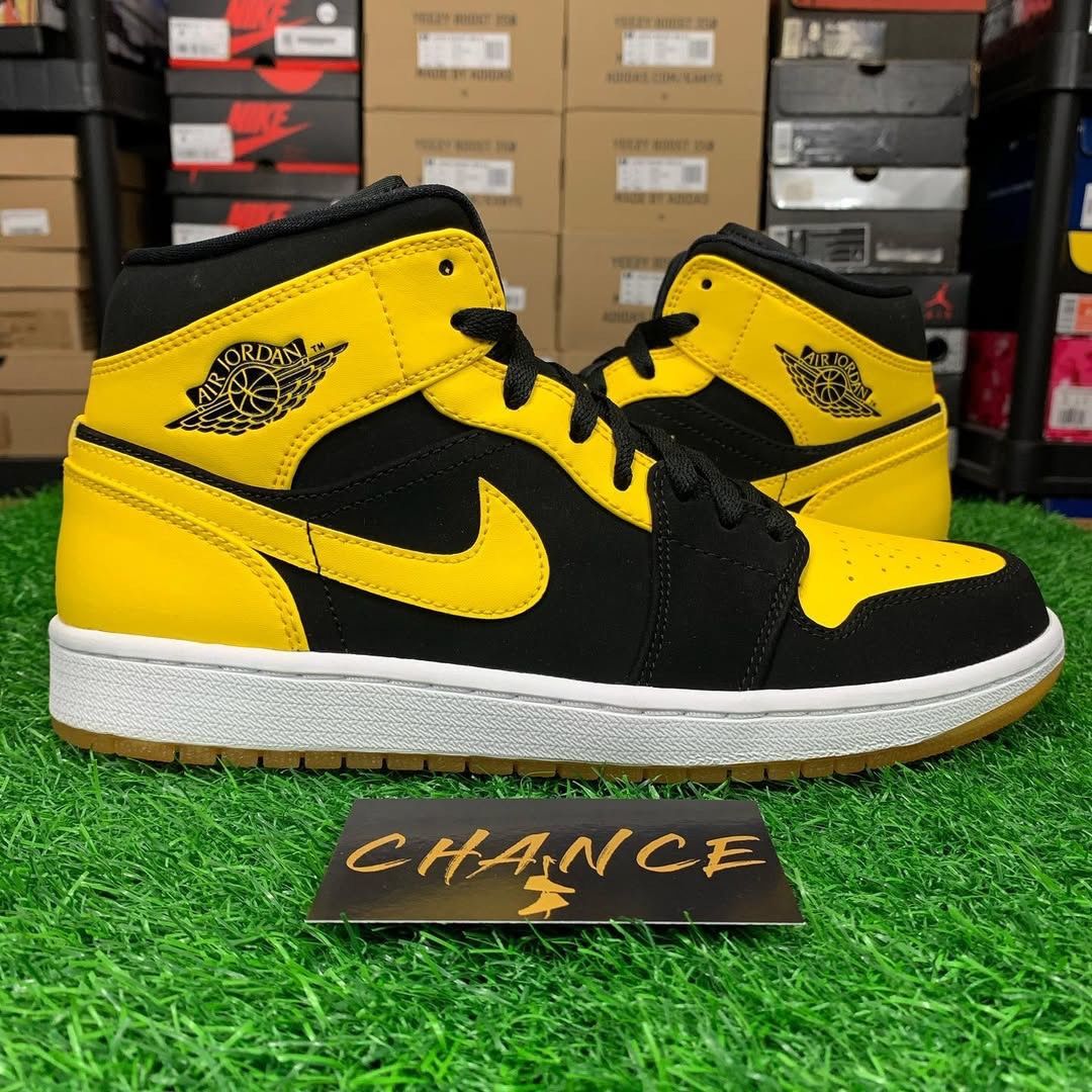 Nike Air Jordan 1 Retro OG Mid New Love 2017 - Size 8.5 Brand New