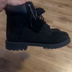 Size 6 Timberland Boots 