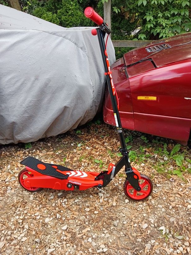 Kids Pedal Scooter