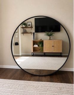 Wall mirror
