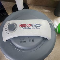Food dehydrator