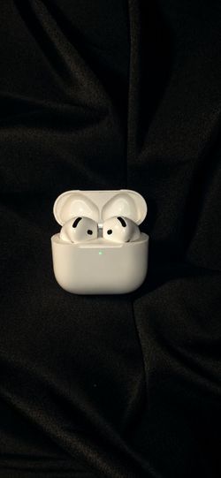AIRPOD 4 WITH NOISE CANCELATION