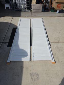 Louvered doors .