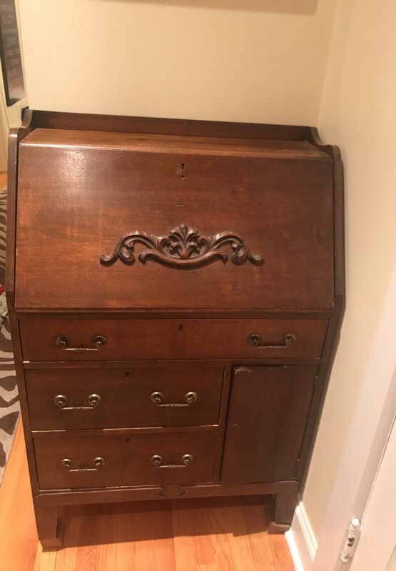 Vintage/antique desk
