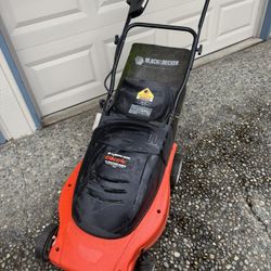 Black And Decker 19” Electric Lawn Mower 