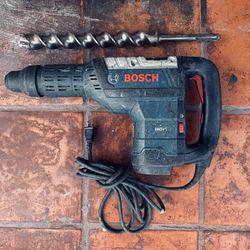 Bosch SDS 120V Corded Rotary Hammer  RH745 w/ 1 3/4 Bit