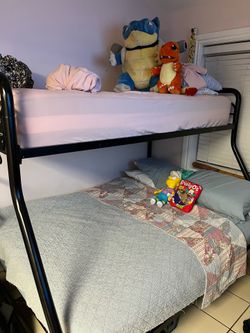 Bunk bed twin over full with mattress
