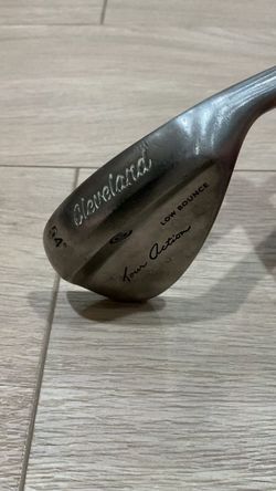 Cleveland Tour Action 54° Low Bounce Wedge