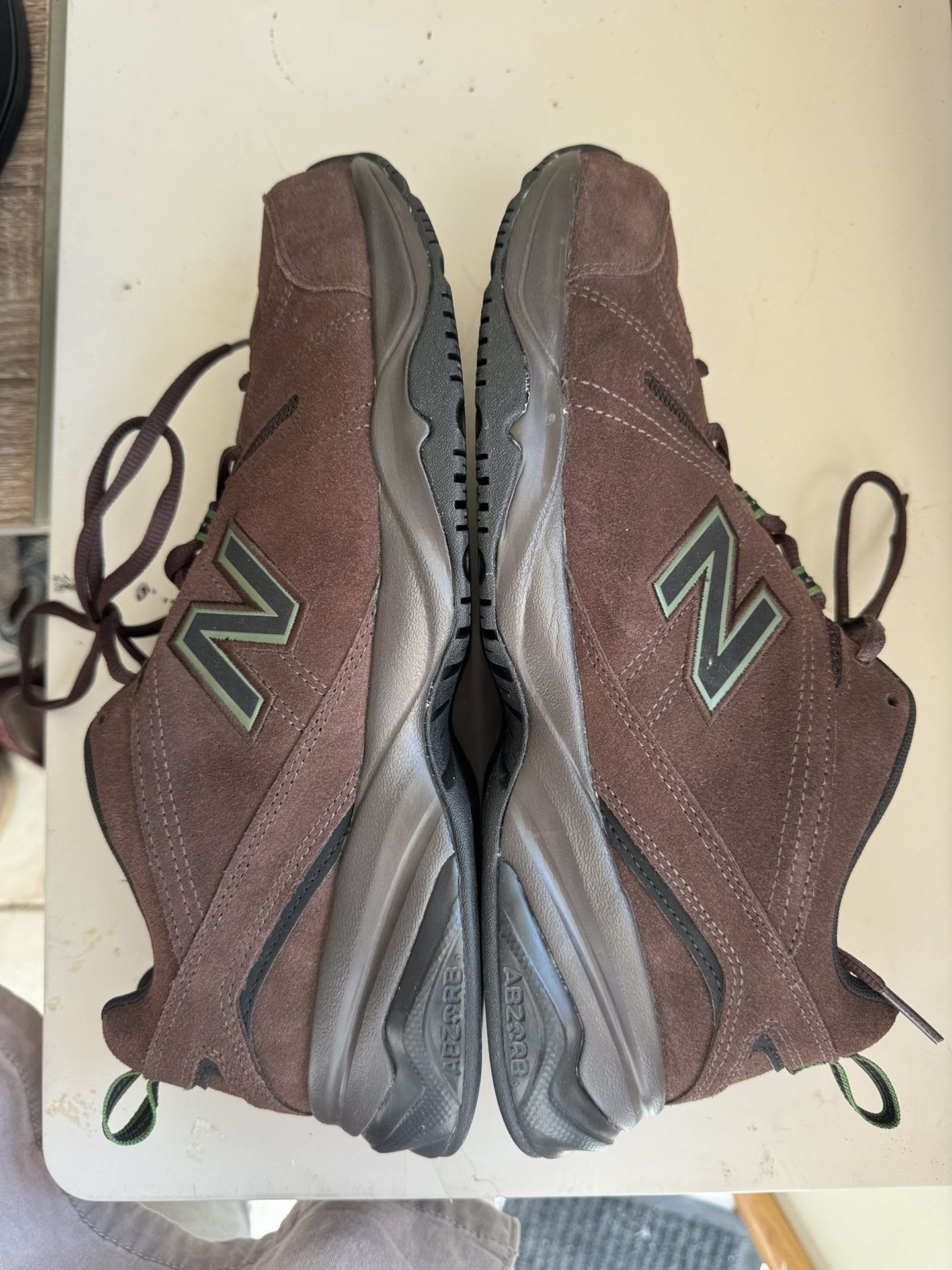 New Balance Men Size 12 Brown Like New 