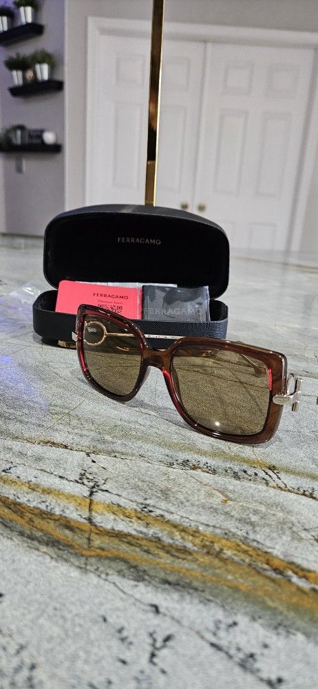 Salvatore Ferragamo Sunglasses With Case 