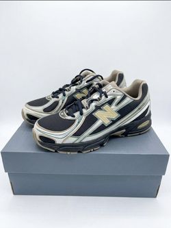 New Balance Shoes (size 11.5)