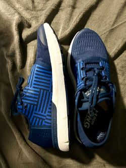 Men’s Under Armour New Size 12
