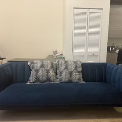 Sofa In Great Condition 