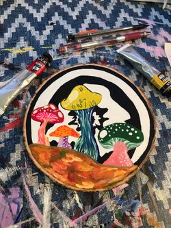 Glow in the dark,under blue LED lights or black light trippy painting