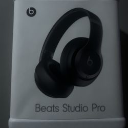 Black Beats Studio Pro Factory Sealed In Box Brand New
