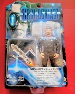 Star Trek First Contact Commander Riker Action Figure