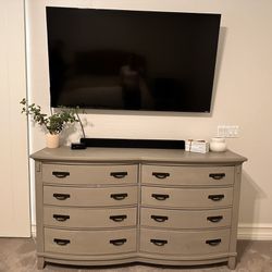 Neutral Dresser Buffet Tv Stand Entryway Table Nursery Room Changing Table Bedroom Furniture Painted Grey 