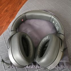 Sony WHH900N Hear On 2 Wireless Overear Noise Cancelling High Resolution Headphones, 2.4 ounce
